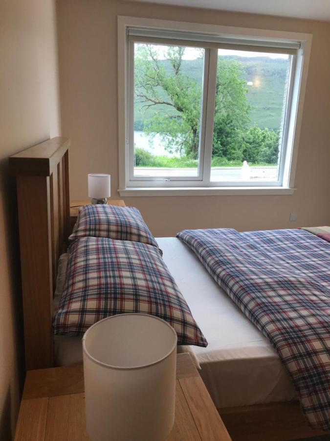 Borrodale, One Bedroom Apartment With Balcony And Loch View. Fort William Exterior photo